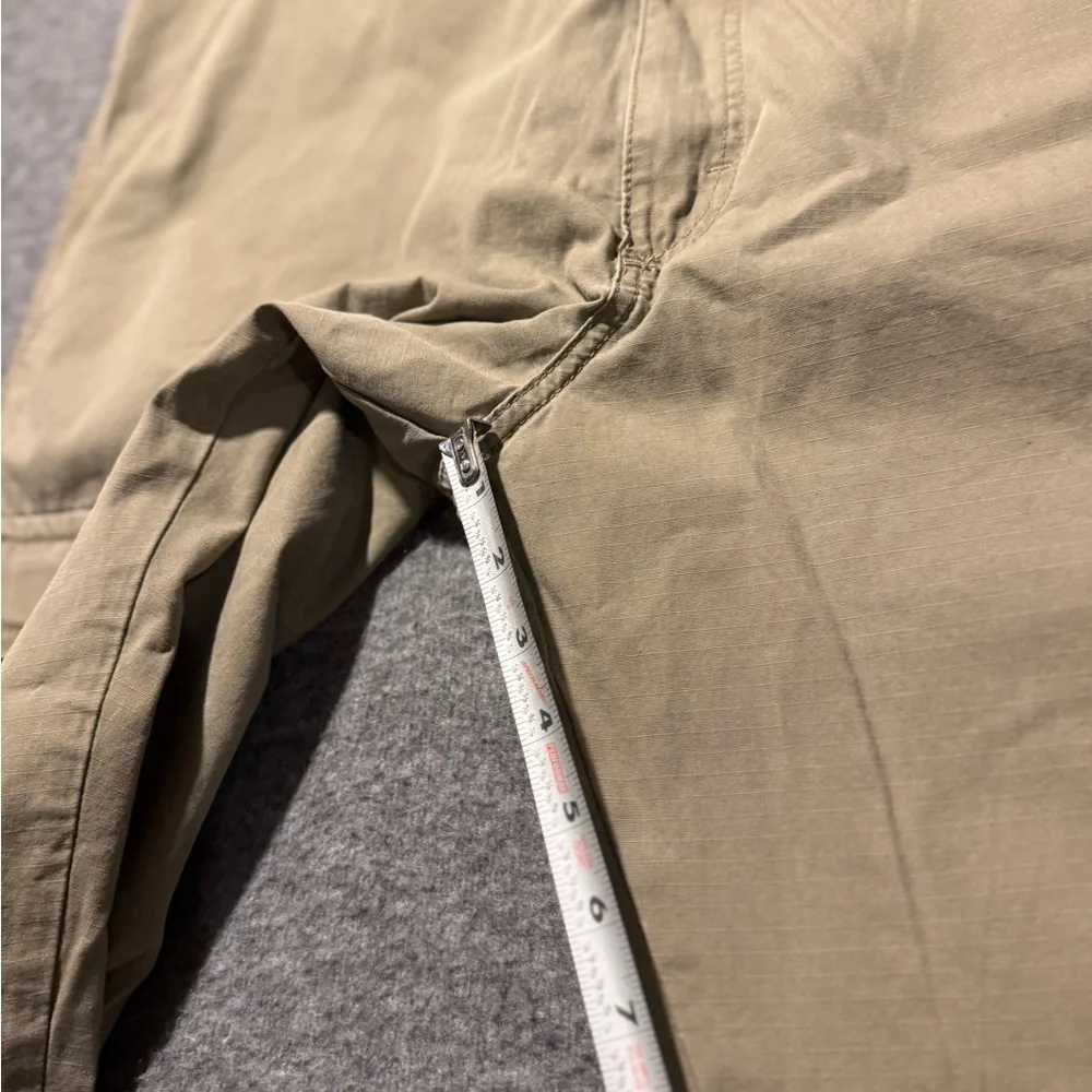 Wrangler Cargo Khaki Pants mens 38x32 tan brown cotton Straight comfort nice!